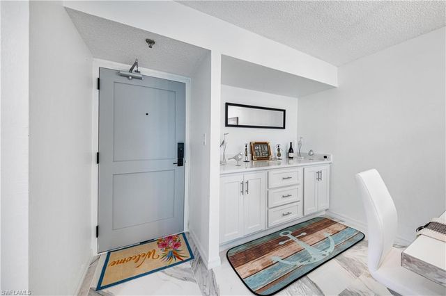 320 Seaview CT 1207, Marco Island, FL 34145