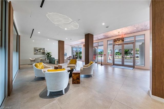 320 Seaview CT 1207, Marco Island, FL 34145