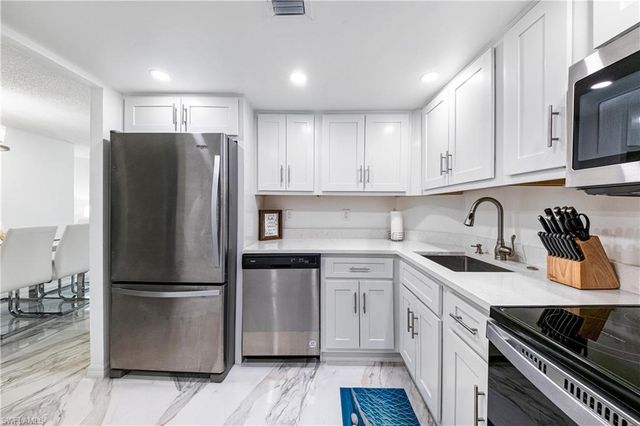 320 Seaview CT 1207, Marco Island, FL 34145