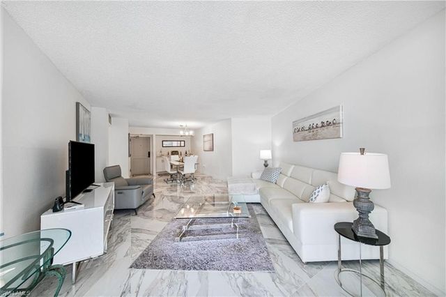 320 Seaview CT 1207, Marco Island, FL 34145