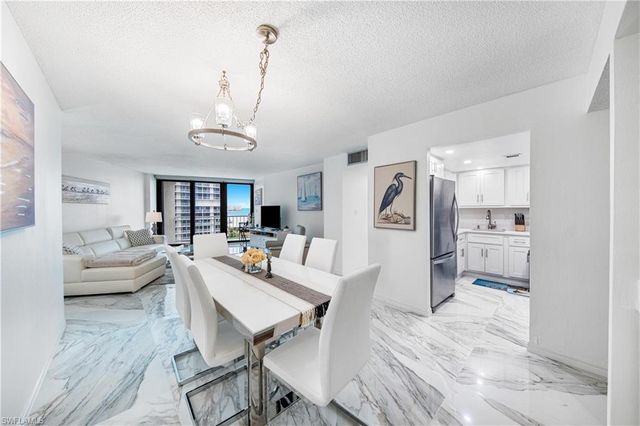 320 Seaview CT 1207, Marco Island, FL 34145