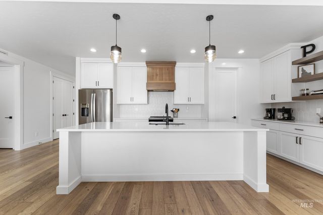 718 Glacier Street, Caldwell, ID 83605
