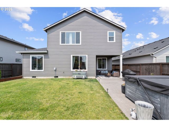 8713 N 5TH St, Ridgefield, WA 98642