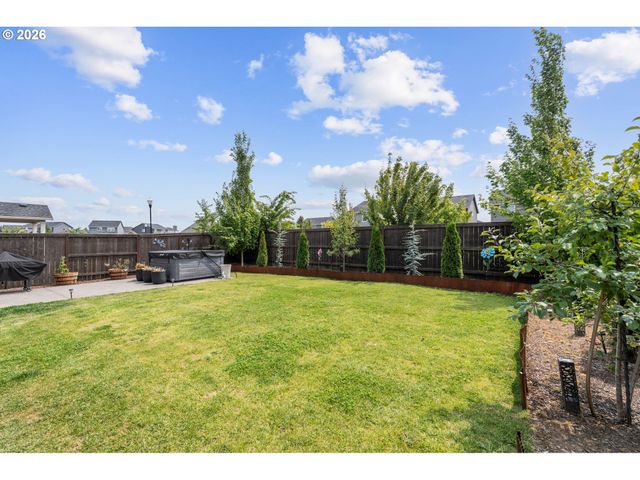8713 N 5TH St, Ridgefield, WA 98642