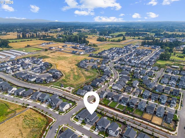 8713 N 5TH St, Ridgefield, WA 98642