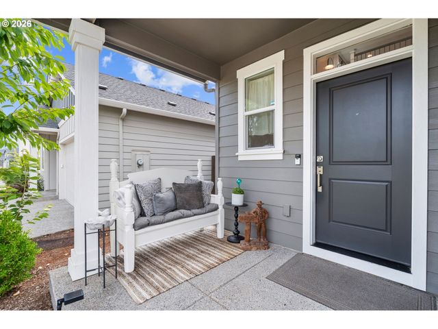 8713 N 5TH St, Ridgefield, WA 98642
