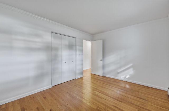34 Skyridge Ln, Springfield, MA 01128