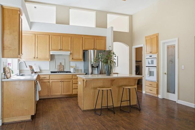 1655 Valley Oaks Drive, Gilroy, CA 95020