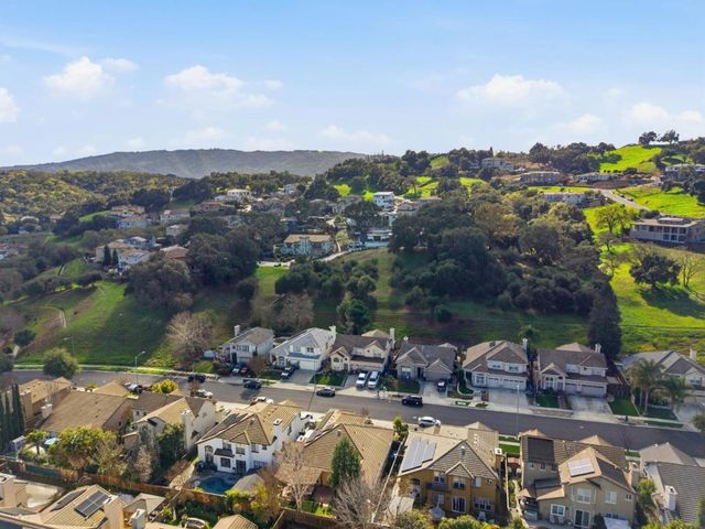 1655 Valley Oaks Drive, Gilroy, CA 95020