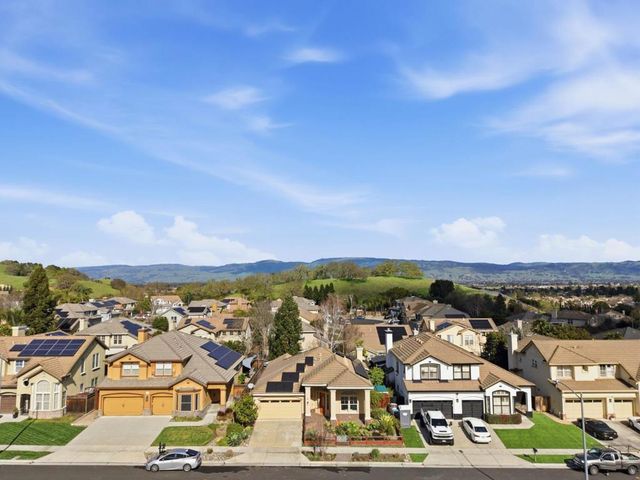 1655 Valley Oaks Drive, Gilroy, CA 95020