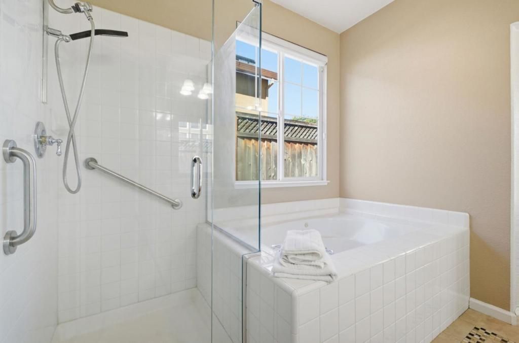 Image 31 of property listing at 1655 Valley Oaks Drive, Gilroy, CA 95020