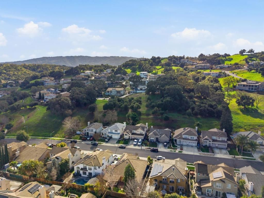 Image 44 of property listing at 1655 Valley Oaks Drive, Gilroy, CA 95020