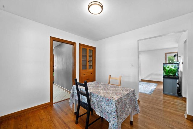 1020 E Laflin AVENUE, Waukesha, WI 53186