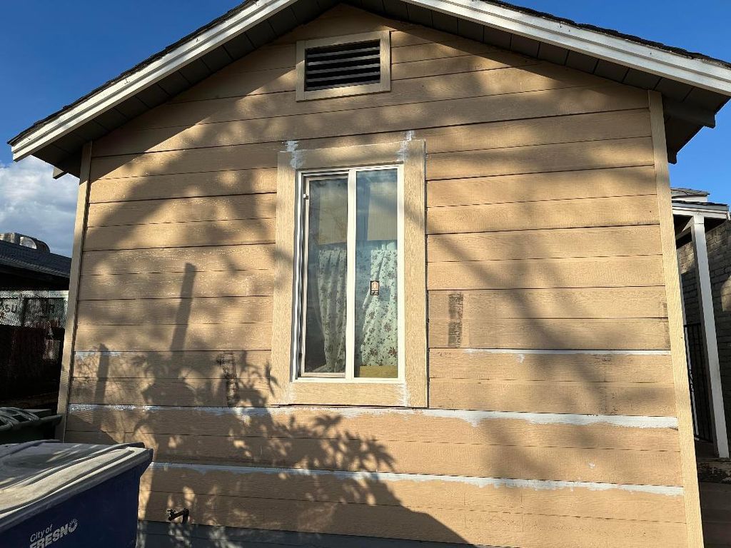 Image 11 of property listing at 148 E Street, Fresno, CA 93706