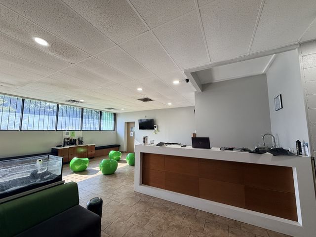 7737 S KEDZIE Avenue 7739, Chicago, IL 60652
