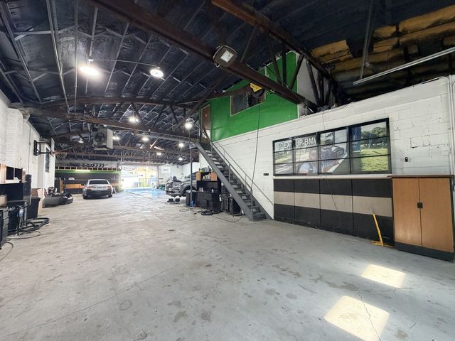 7737 S KEDZIE Avenue 7739, Chicago, IL 60652