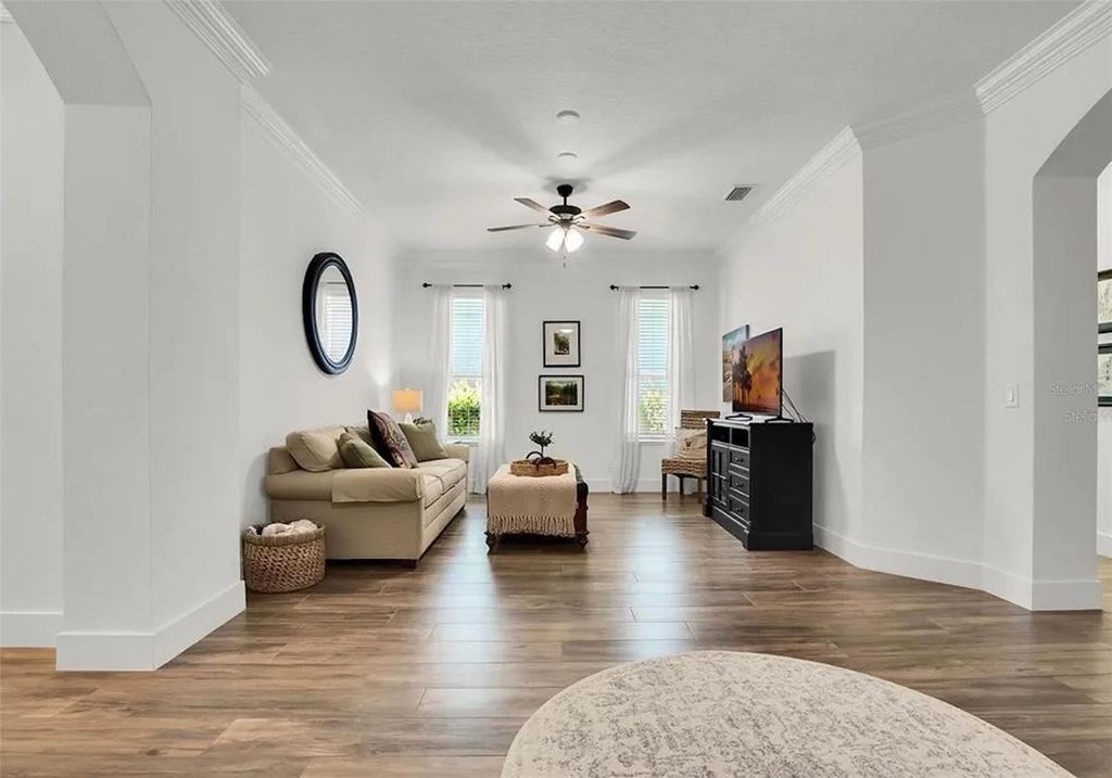 Image 13 of property listing at 7222 SPIKERUSH LANE, Winter Garden, FL 34787