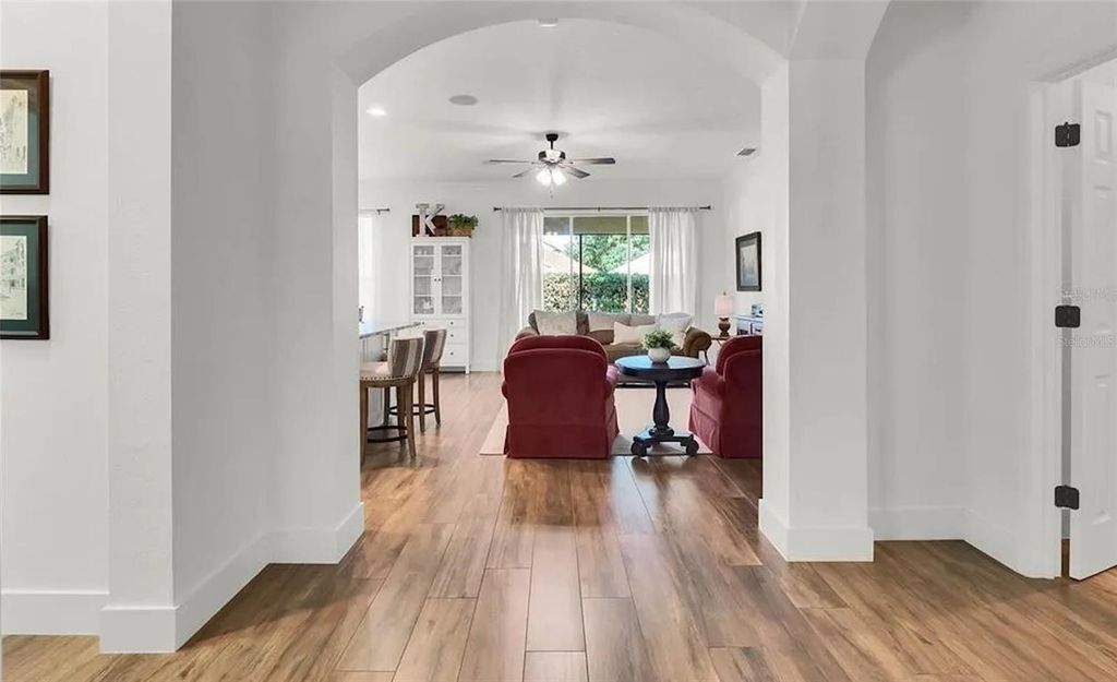 Image 16 of property listing at 7222 SPIKERUSH LANE, Winter Garden, FL 34787