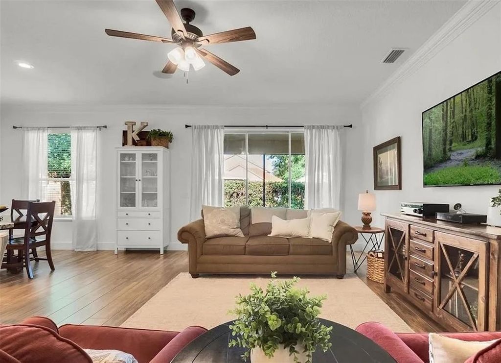 Image 21 of property listing at 7222 SPIKERUSH LANE, Winter Garden, FL 34787