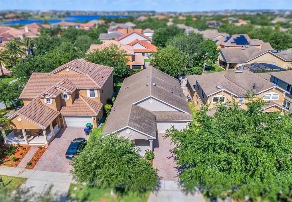 Image 40 of property listing at 7222 SPIKERUSH LANE, Winter Garden, FL 34787
