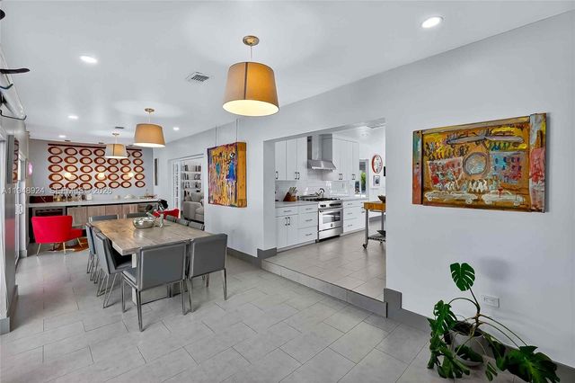 831 NE 109th St, Biscayne Park, FL 33161