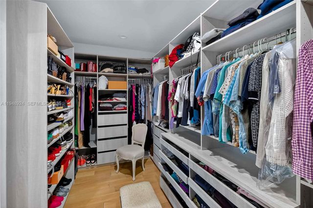 831 NE 109th St, Biscayne Park, FL 33161