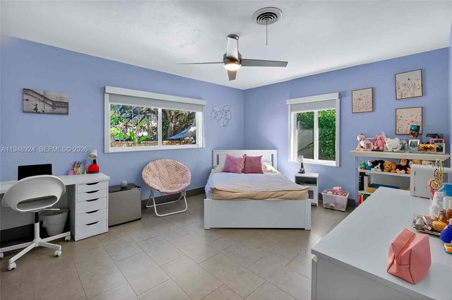 831 NE 109th St, Biscayne Park, FL 33161