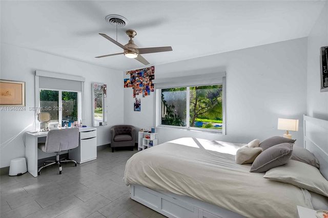 831 NE 109th St, Biscayne Park, FL 33161