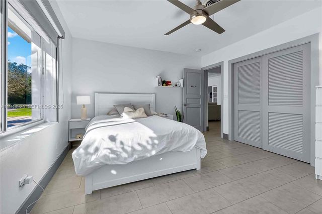 831 NE 109th St, Biscayne Park, FL 33161