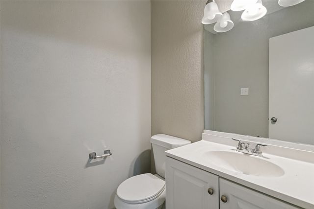 4801 Applewood Road, Fort Worth, TX 76133
