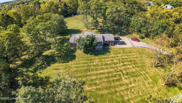 264 Creekview Dr, Taylorsville, KY 40071