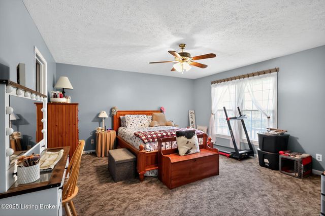 264 Creekview Dr, Taylorsville, KY 40071