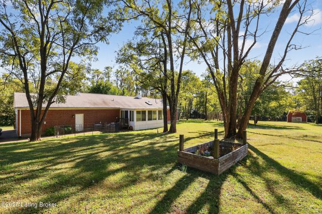 264 Creekview Dr, Taylorsville, KY 40071