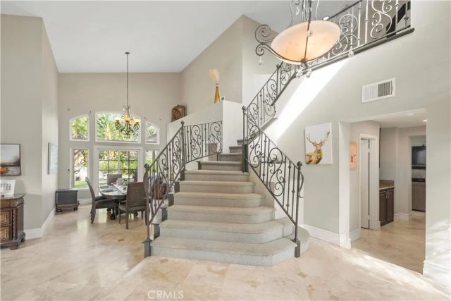 46 Los Felis, Pomona, CA 91766