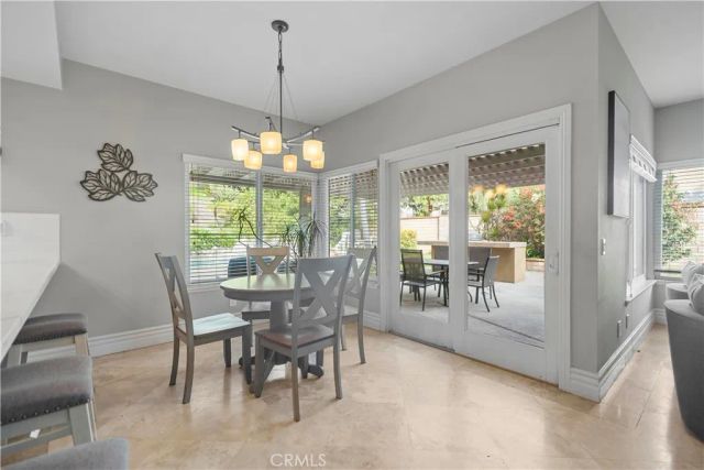 46 Los Felis, Pomona, CA 91766