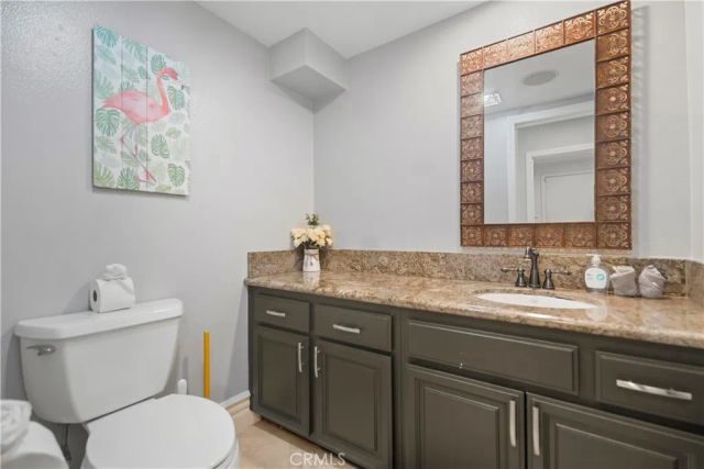 46 Los Felis, Pomona, CA 91766