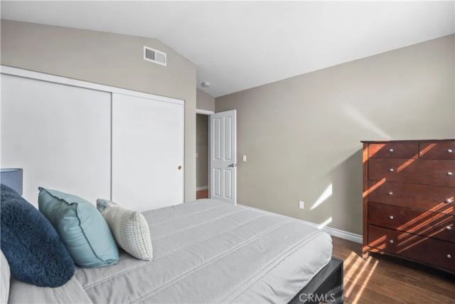 46 Los Felis, Pomona, CA 91766