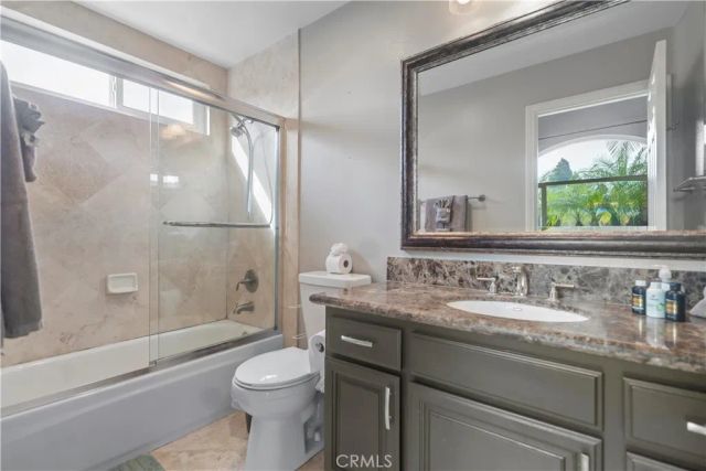 46 Los Felis, Pomona, CA 91766