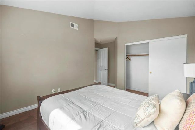 46 Los Felis, Pomona, CA 91766