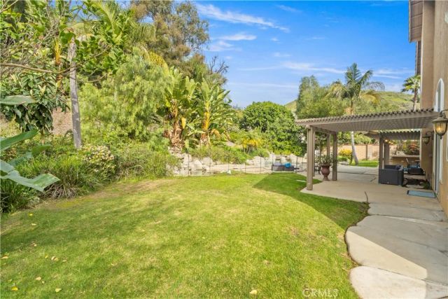 46 Los Felis, Pomona, CA 91766