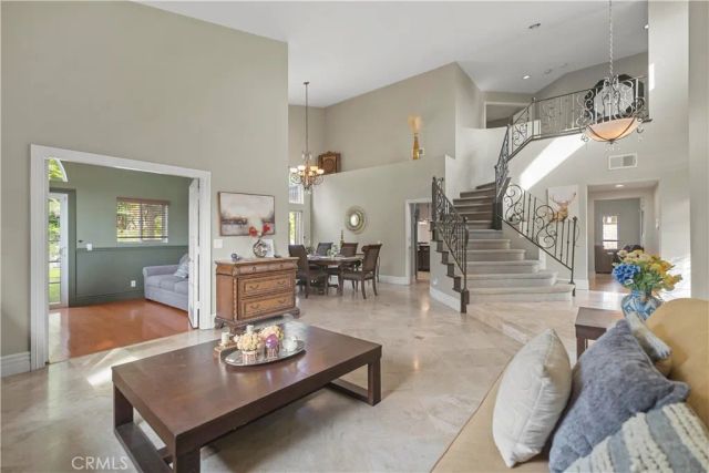 46 Los Felis, Pomona, CA 91766