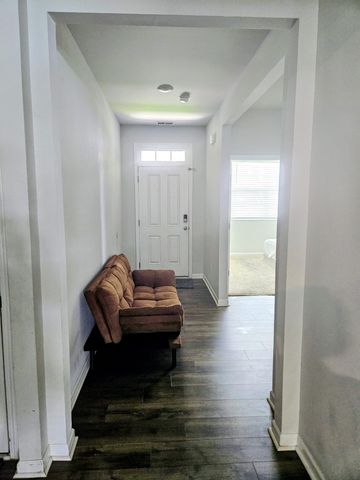 5048 Hunters Village Dr, E, Lebanon, TN 37087