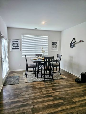 5048 Hunters Village Dr, E, Lebanon, TN 37087
