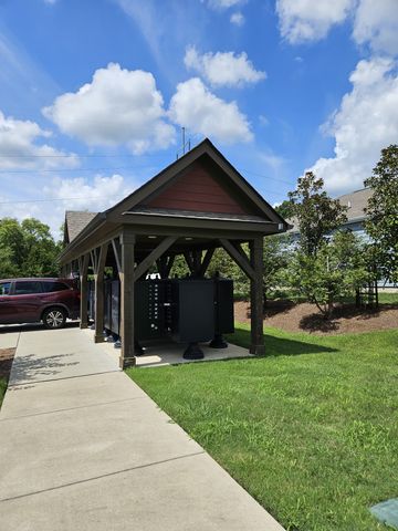 5048 Hunters Village Dr, E, Lebanon, TN 37087