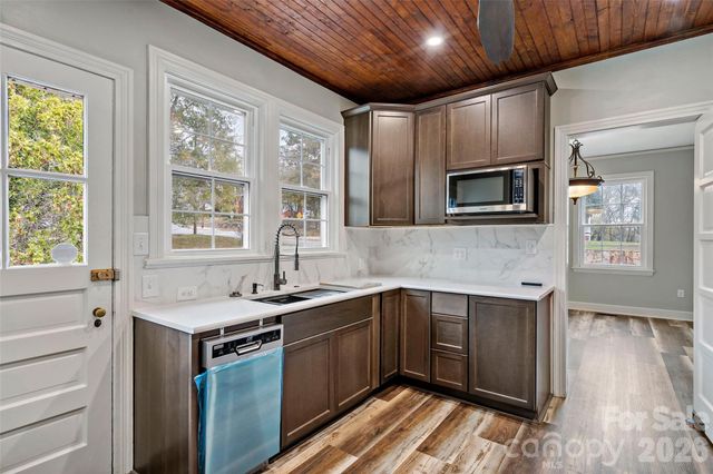 141 N Madison Street, Marion, NC 28752