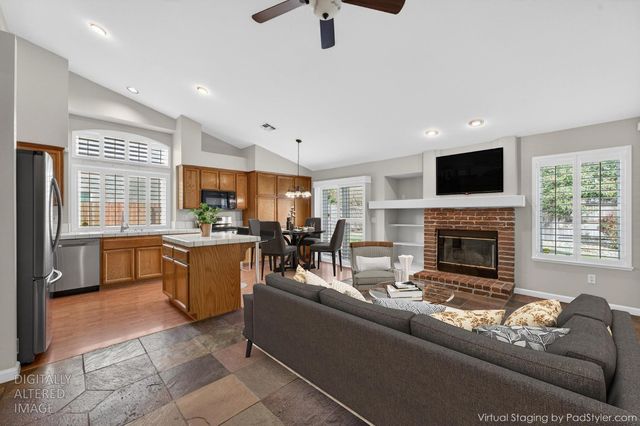 8725 Mesa Brook Way, Elk Grove, CA 95624
