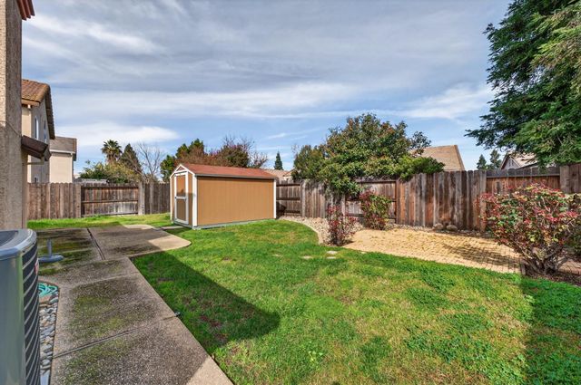8725 Mesa Brook Way, Elk Grove, CA 95624