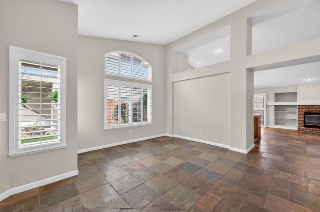 8725 Mesa Brook Way, Elk Grove, CA 95624