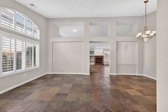 8725 Mesa Brook Way, Elk Grove, CA 95624