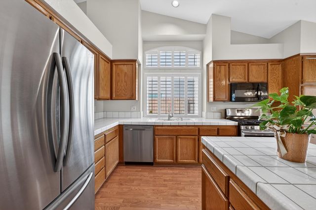 8725 Mesa Brook Way, Elk Grove, CA 95624